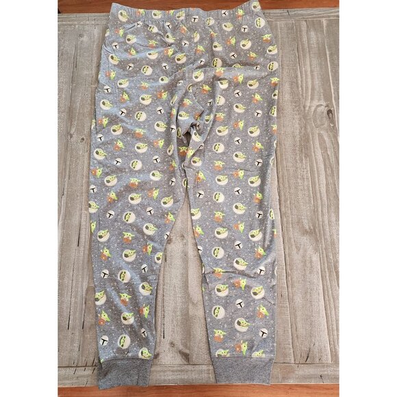 Disney Store Star Wars The Mandalorian Baby Yoda Grogu Pajamas Set Adult XL New - Picture 14 of 16